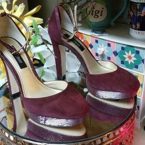 WHBM Beautiful shoes.